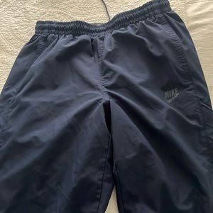 NAVY NIKE WINDBREAKER PANTS